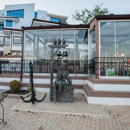 Hotell White House Family Zone 3*