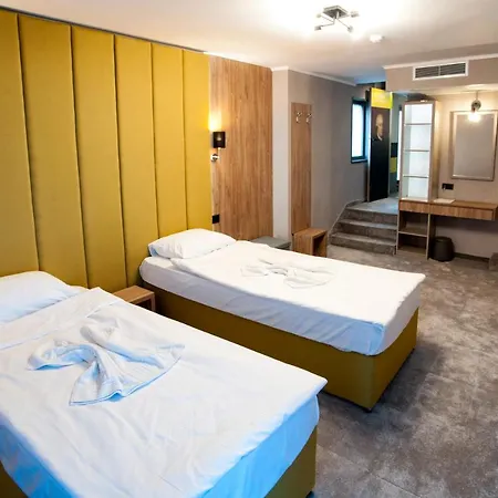 White House Family Zone Hotell 3*