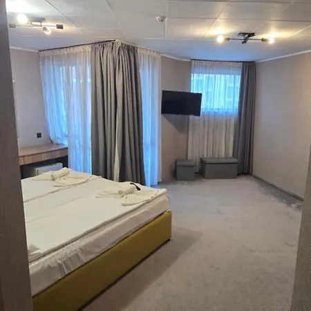 白宫家庭酒店 巴尔奇克