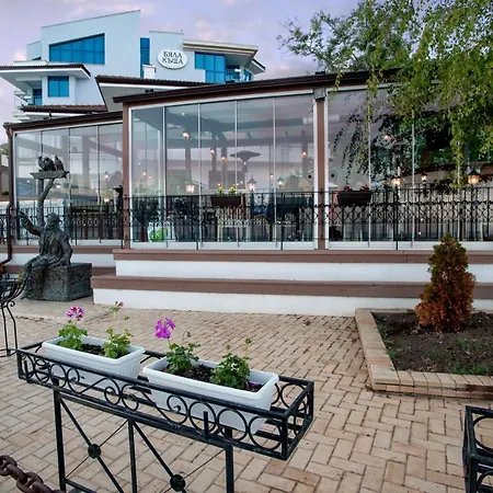 ホテル White House Family Zone 3*