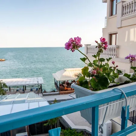 White House Family Zone Hotell Baltjik