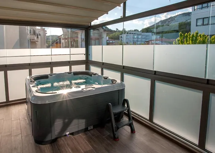 ホテル White House Family Zone 3*