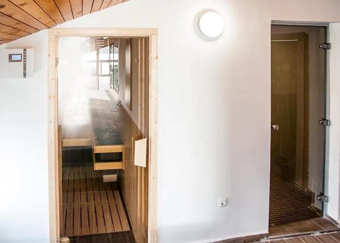 White House Family Zone Hotel 3*